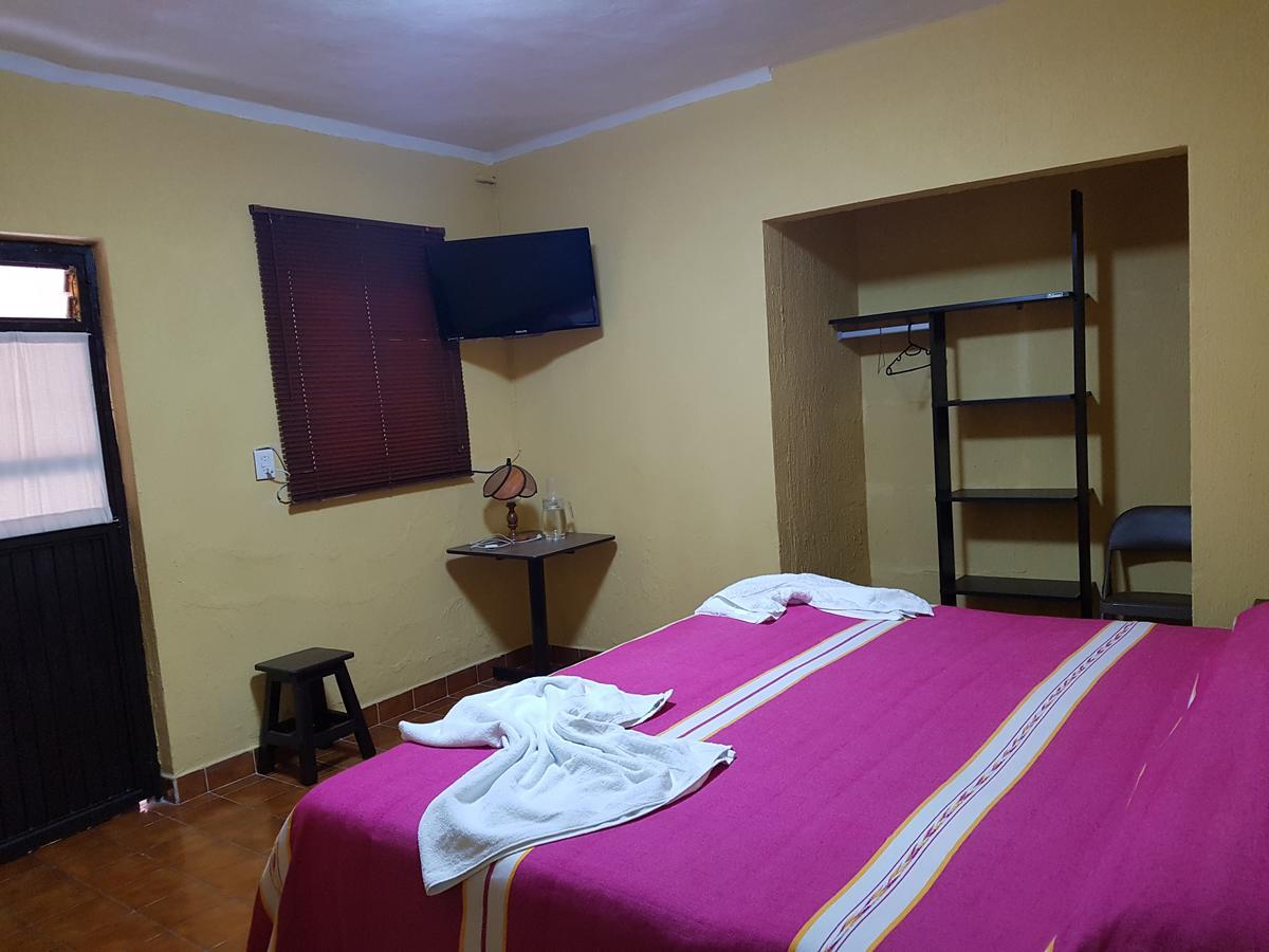 Hotel Nuevo Cupatitzio Uruapan  Екстер'єр фото